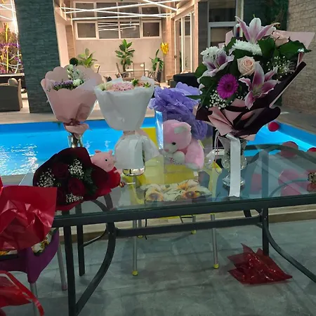 Bazen Za Uzivanje شقة *